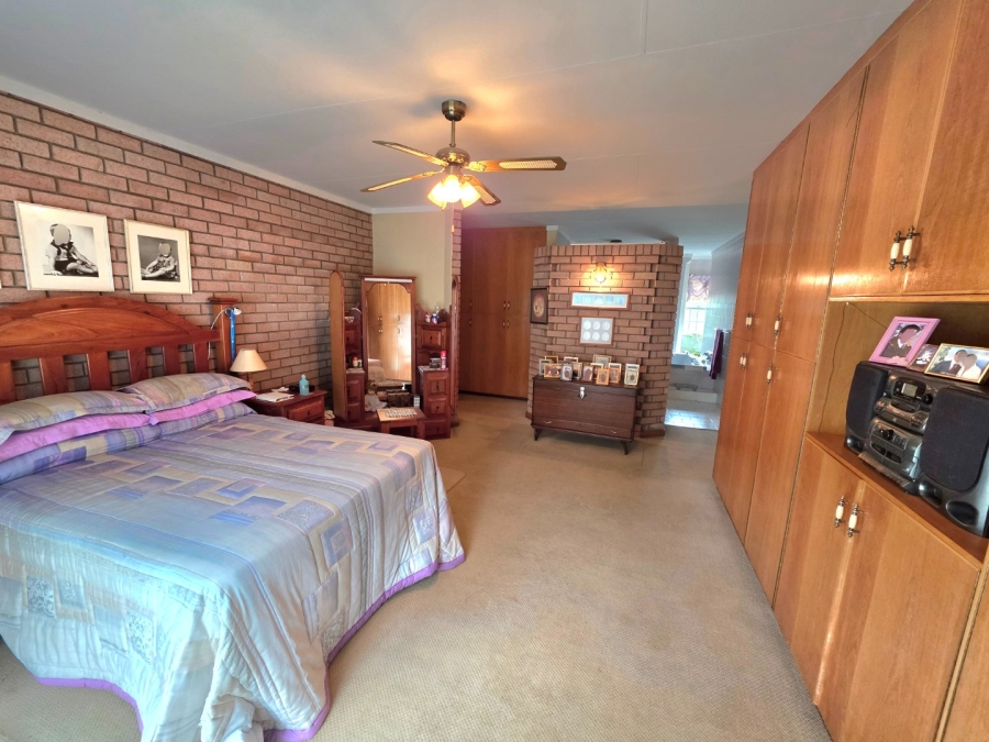 To Let 4 Bedroom Property for Rent in Reitz Free State